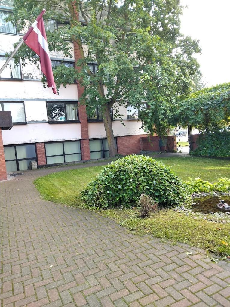 Park Hotel Ķekava Buitenkant foto